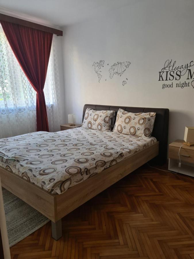 Apartament Maria トゥルダ エクステリア 写真